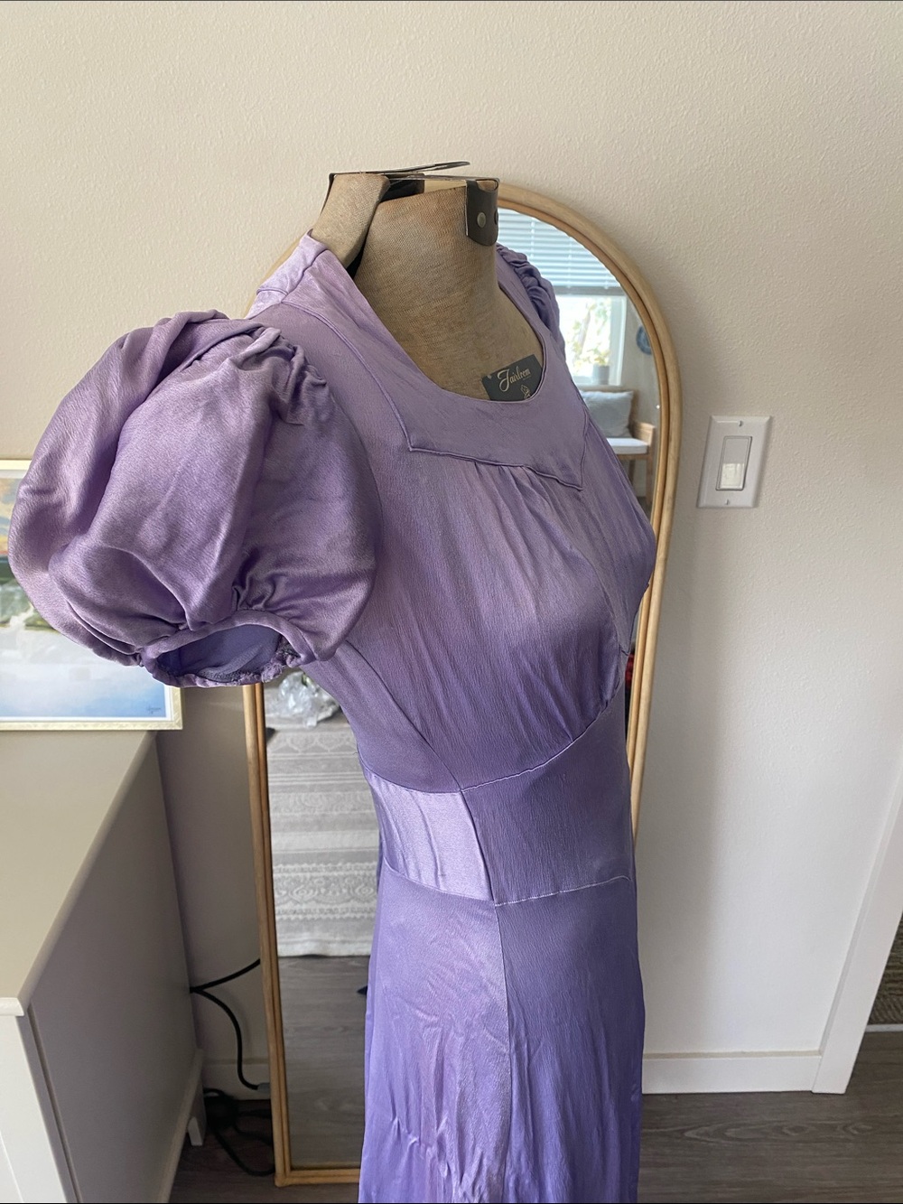 Vintage 1940s Purple Puff-Sleeve Midi Dress - Picture 6 of 16